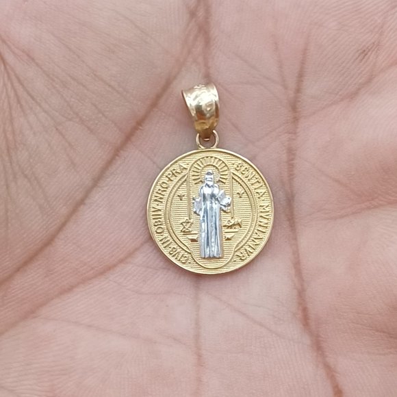 10kt Real Gold Saint Banito Pendant